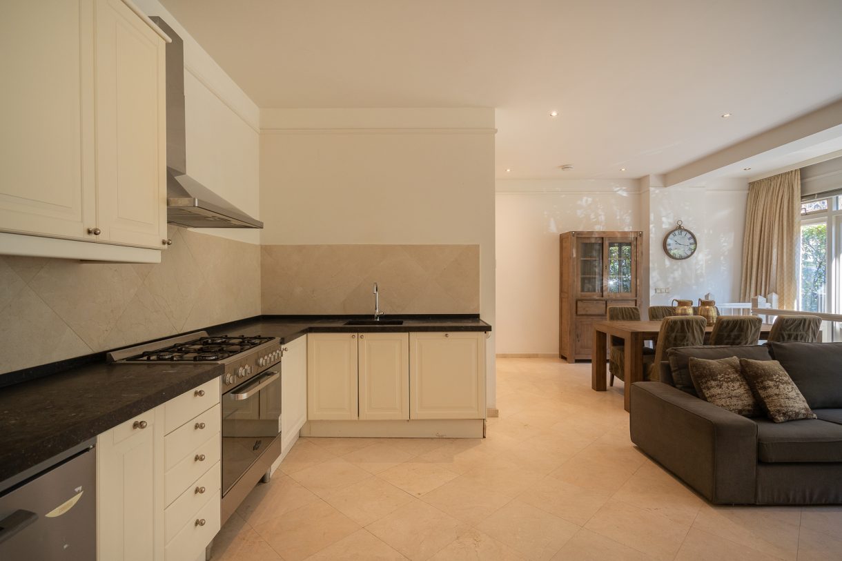 Te koop: Foto Appartement aan de Willemstraat 89 in 's-Gravenhage