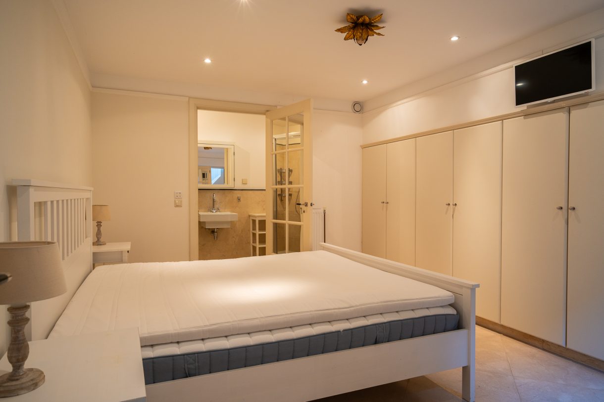 Te koop: Foto Appartement aan de Willemstraat 89 in 's-Gravenhage