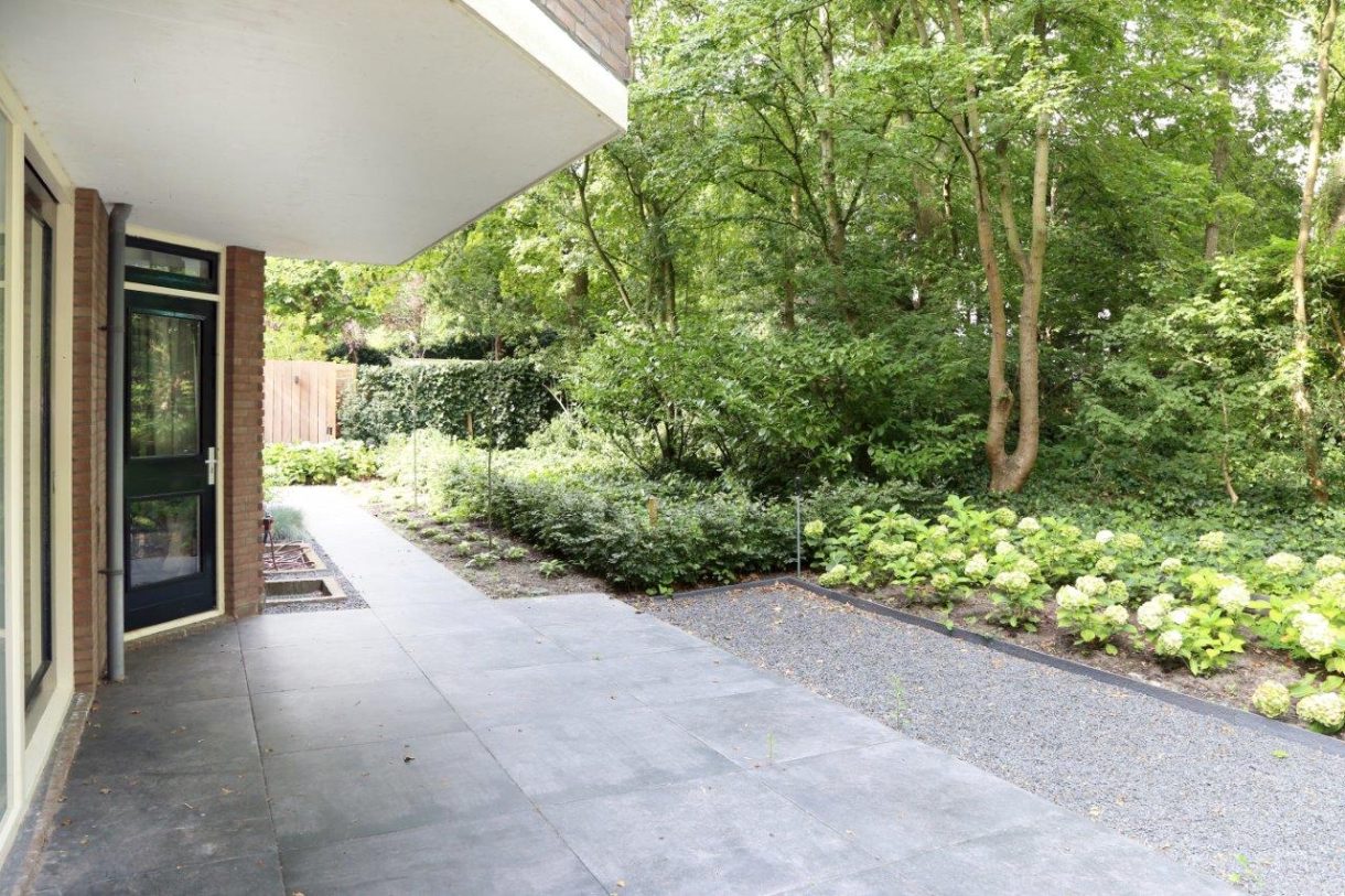 Te koop: Foto Appartement aan de Johan van Oldenbarneveltlaan 33 in 's-Gravenhage