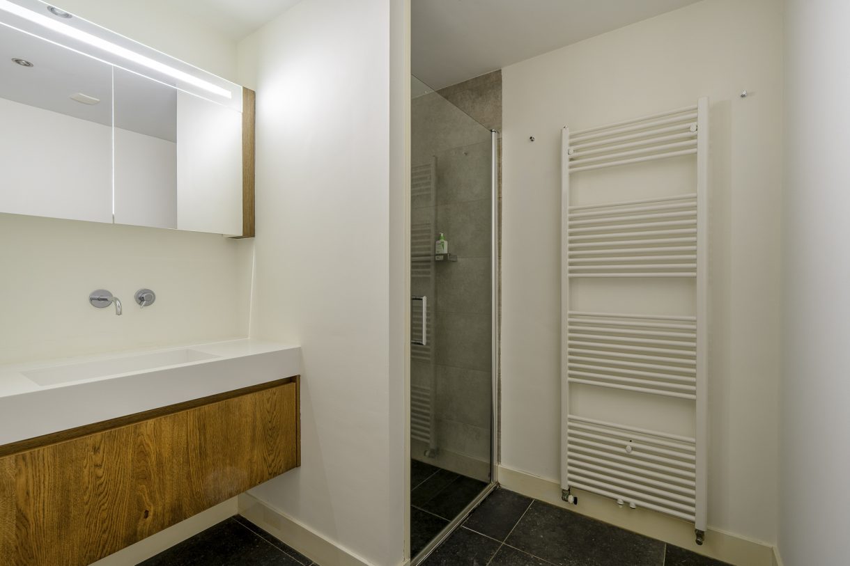 Te koop: Foto Appartement aan de Johan van Oldenbarneveltlaan 33 in 's-Gravenhage