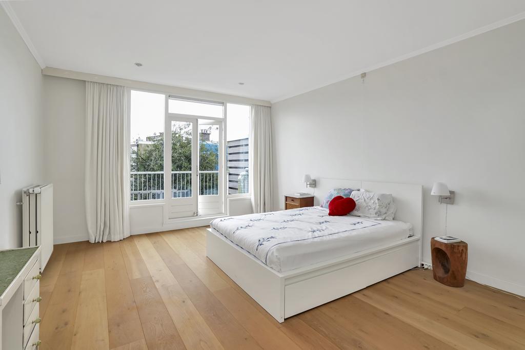 Te huur: Foto Woonhuis aan de Van Boetzelaerlaan 37 in 's-Gravenhage